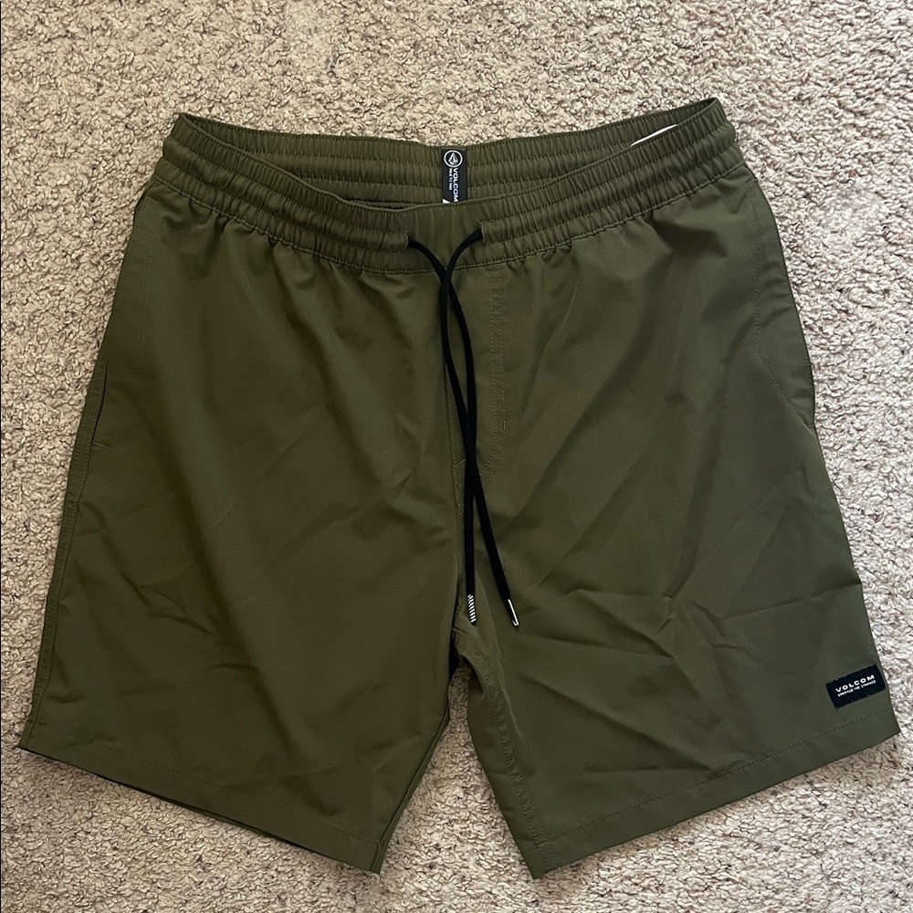 Volcom hybrid green shorts. Size Large.